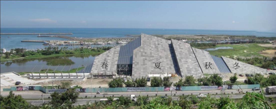 蘭博建築體的外牆由韋瓦第（Antonio Vivaldi）的小提琴協奏曲─「四季」音符轉化而來